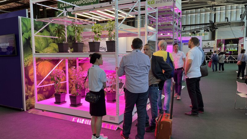 Mobile grow racks at Greentech