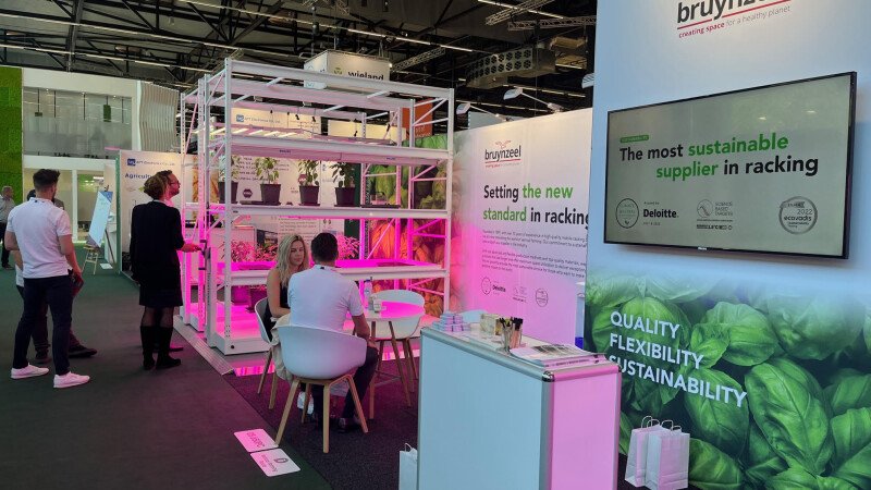 Mobile grow racks at Greentech