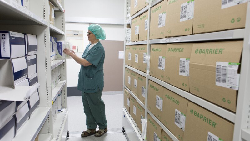 Sysco® healthcare shelving