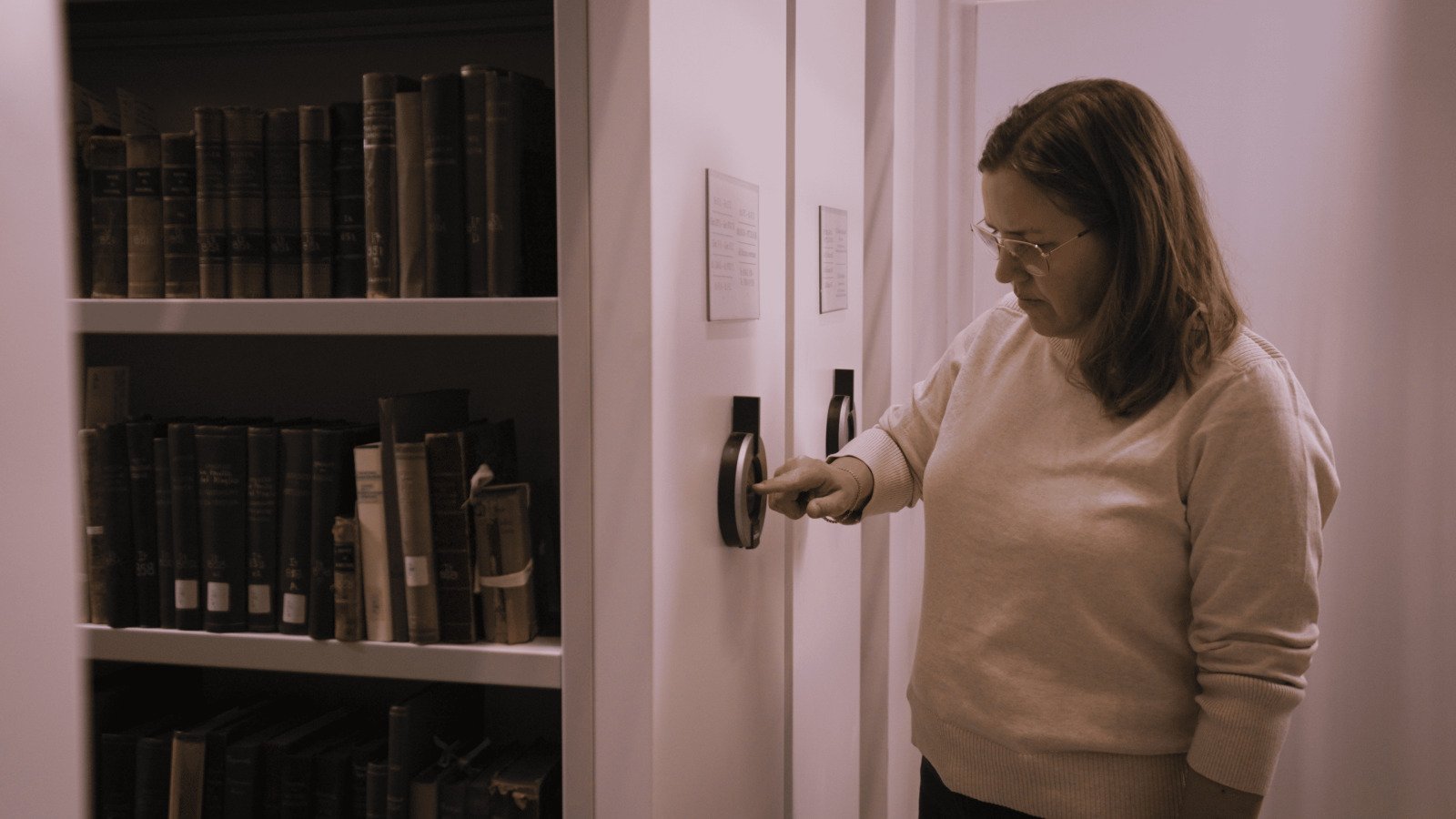 Opening shelves
