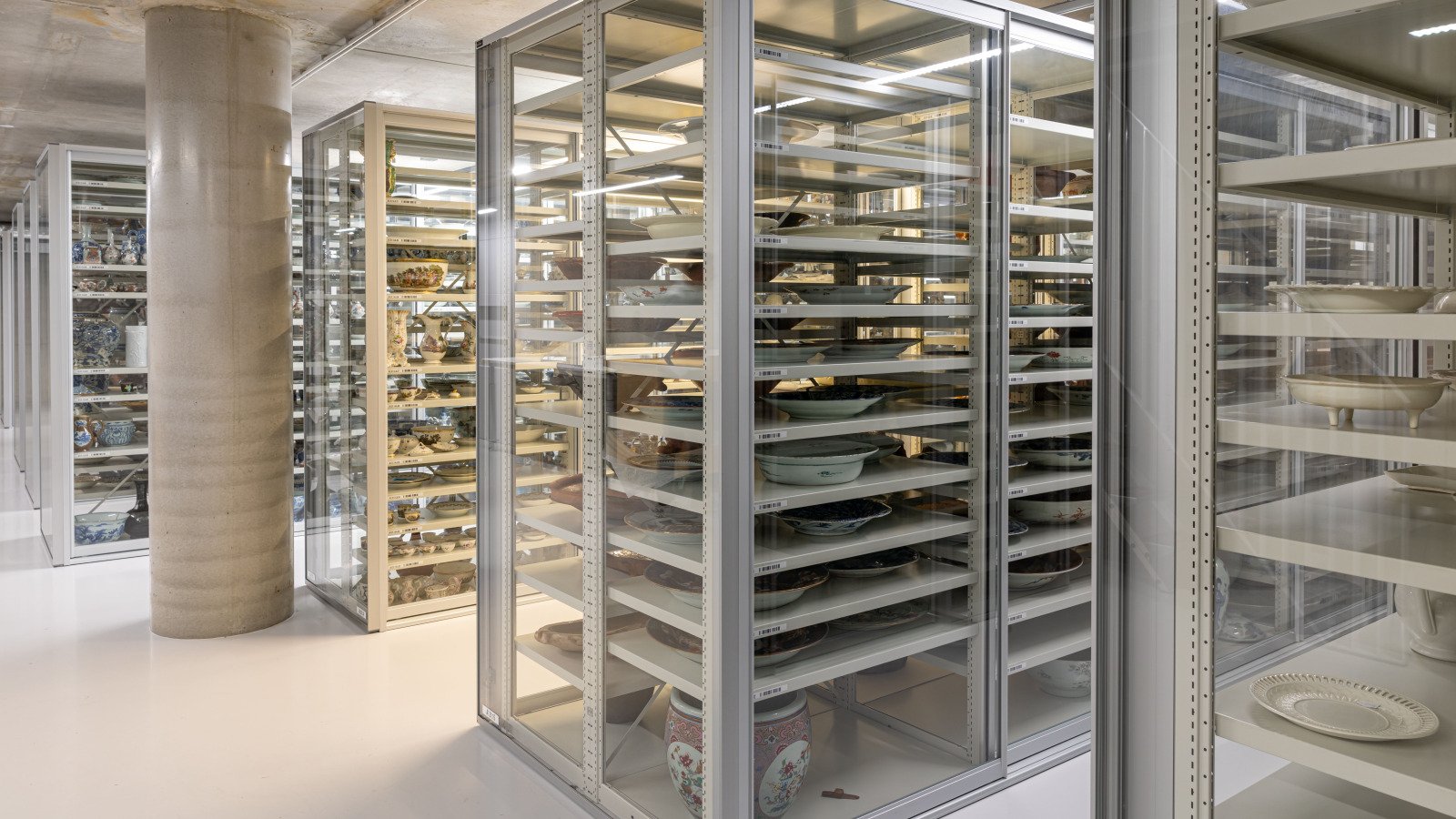 See through cabinets