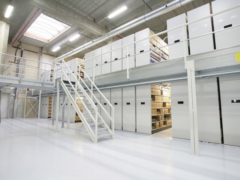 Rollregale für Archive