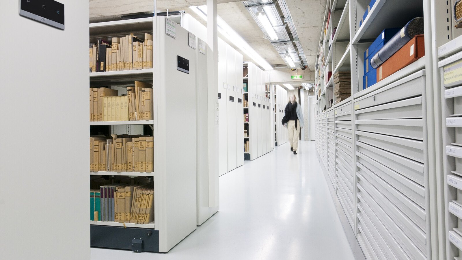 Archive storage